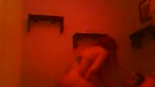 Najljubši :  Seks z pohotnim fantom ne more odvrniti dekleta od prodaje limonade Video posnetki 