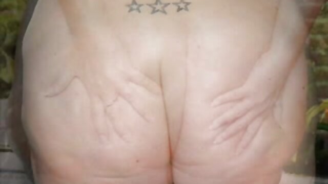 Najljubši :  Ženska zaupa novemu prijatelju z muco, ki prejema kunilingus Video posnetki 