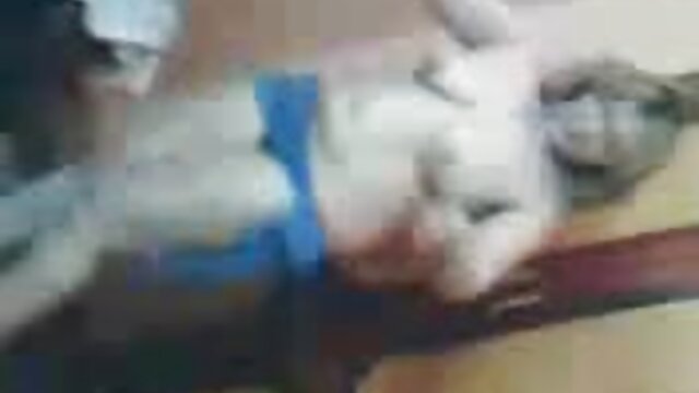 Najljubši :  Vadba na prostem se spremeni v vročo četverico z dvema pohotnima najstnikoma Video posnetki 