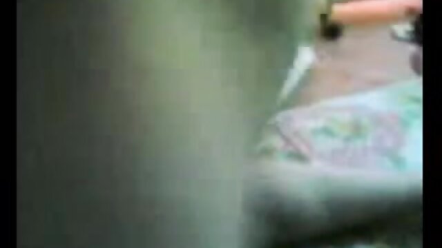 Najljubši :  Vročo najstniško babe v sandalih zadene vroč studen Video posnetki 