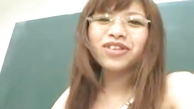 Najljubši :  Ebony girl je razpoložena za sesanje belega tiča in ga vzeti v muco Video posnetki 