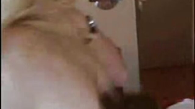 Najljubši :  Tesna gimnastičarka pokaže fleksibilnost, preden piha kurac Video posnetki 