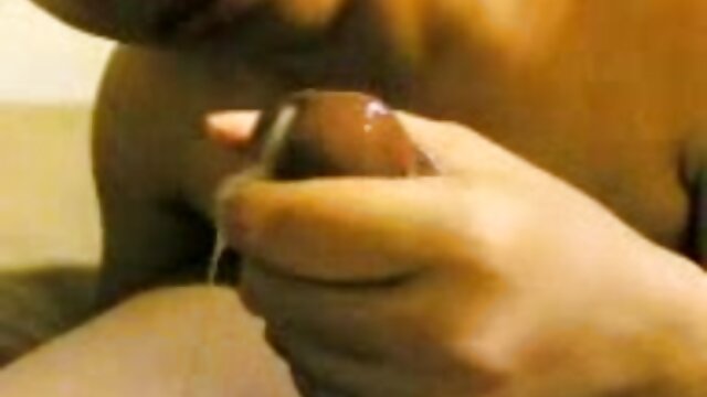 Najljubši :  Ebony dekle je zajebal bela stranka na njegovem delovnem mestu Video posnetki 