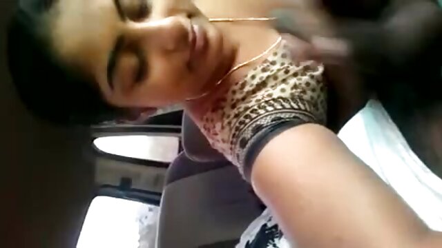 Najljubši :  Madžarka se odloči pozirati umetniku Video posnetki 