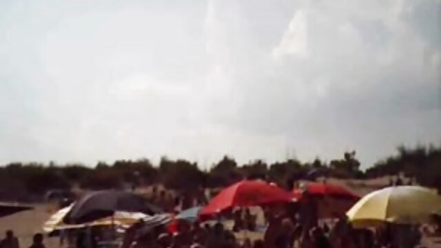 Najljubši :  Plavolasa tajnica ima zelo zahtevnega šefa in jo rad zaposluje Video posnetki 