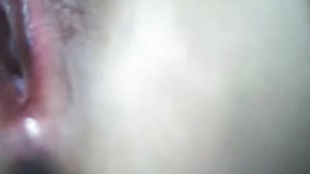 Najljubši :  Rjavolaska pokaže neverjetno spretnost blowjoba in naredi tega moškega cum Video posnetki 