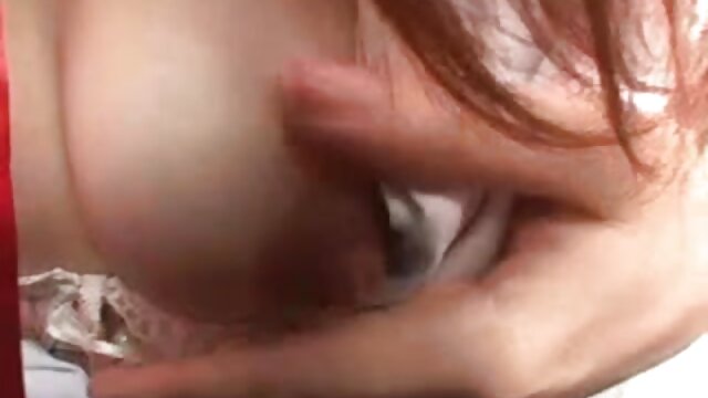 Najljubši :  Pasivni moški ima spolne odnose z nemirno punco s preluknjanimi bradavicami Video posnetki 