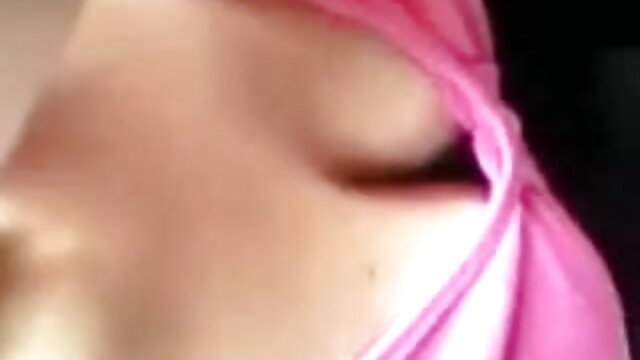 Najljubši :  Ženska zajebal v doggystyle in cowgirl seks položajih na novi postelji Video posnetki 