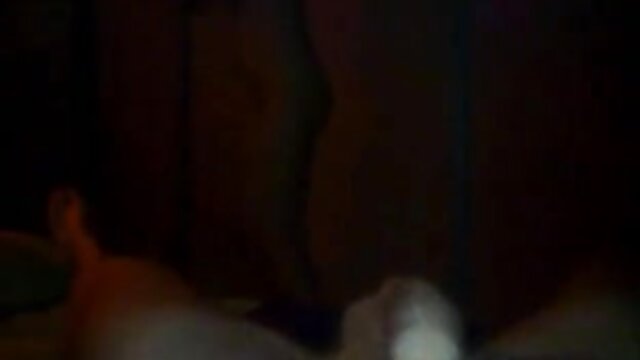 Najljubši :  Tri mlade punce so sredi strastne lezbične igre Video posnetki 