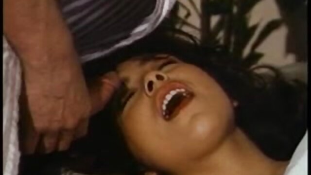 Odlično :  Slastno japonsko srček pojedo ven in sesa kurac na prostem Brezplačno video posnetki 