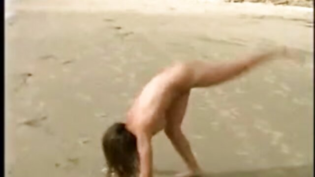 Najljubši :  Še nikoli ni bilo tako zabavno, da bi njen tesen rit razdelil na pol Video posnetki 