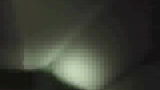 Najljubši :  Azijsko dekle z veličastnimi joški je zajebal zunaj Video posnetki 