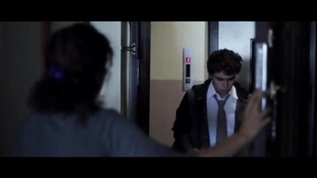 Najljubši :  Temnolaska kurba Katrina Jade jaha tiča v kravatu in vzvratno Video posnetki 