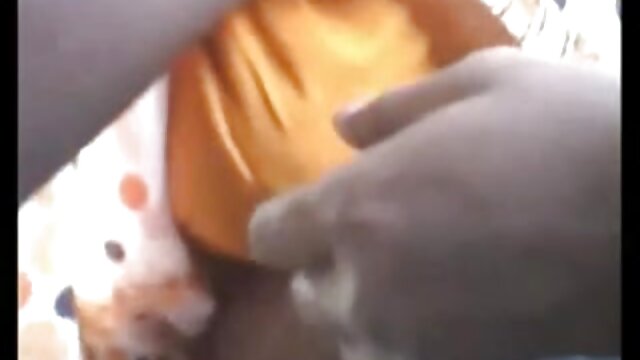 Najljubši :  Učitelj ujame učenico v svoji spalnici in jo pravilno zajebe Video posnetki 