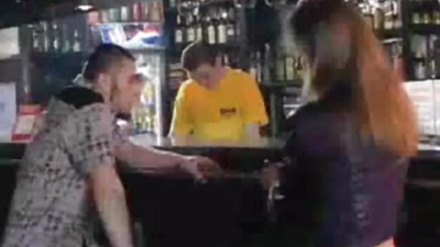 Najljubši :  Srečnik, obkrožen s kurbami, ki skupaj častijo njegov kurac Video posnetki 