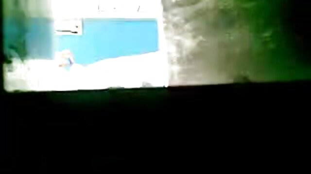 Najljubši :  Sladko dekle pobrali za super jebote v premikajočem se kombiju Video posnetki 