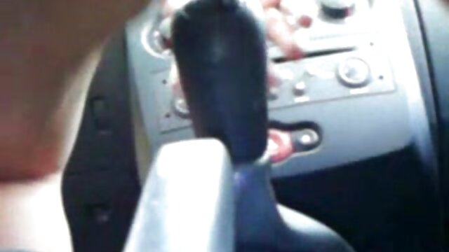 Najljubši :  Latino boginja je z veliko moškostjo prodrla na prostem ob bazenu Video posnetki 