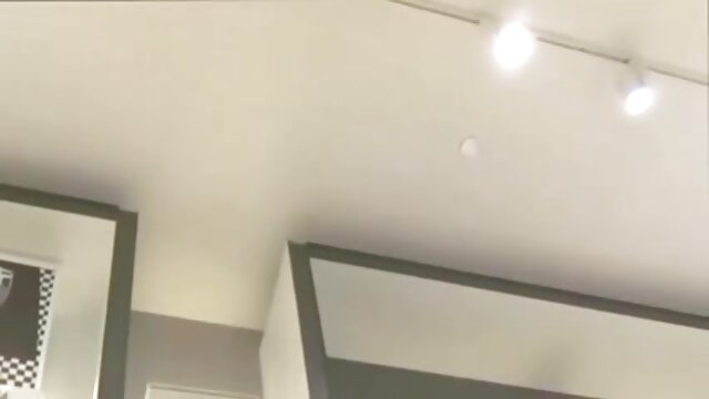 Najljubši :  Inked petelin sesa tiča, preden se skloni Video posnetki 