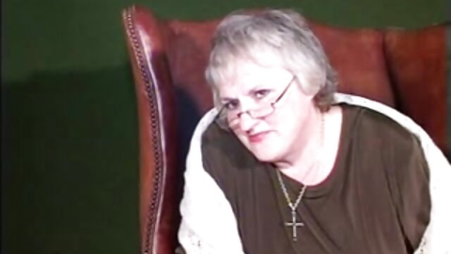 Najljubši :  Sladka blondinka želi, da bi jo njen ljubimec zajebal prav zdaj Video posnetki 