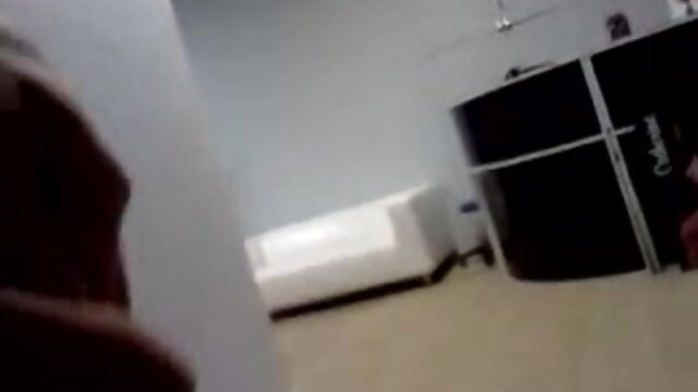 Najljubši :  Latina MILF se pridruži mladi pastorki, ki je črna kurba Video posnetki 