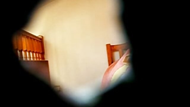 Najljubši :  Babe's mehurček zadnjica jemlje nekaj šeškanja med seksom Video posnetki 