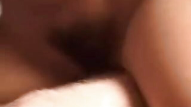 Najljubši :  Blondinka se popolnoma ukvarja s seksom s svojim kodrastim fantom Video posnetki 