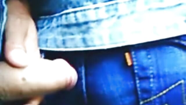 Najljubši :  Blondinko z velikimi ritami MILF aktivno vrta navdušeni modrica Video posnetki 