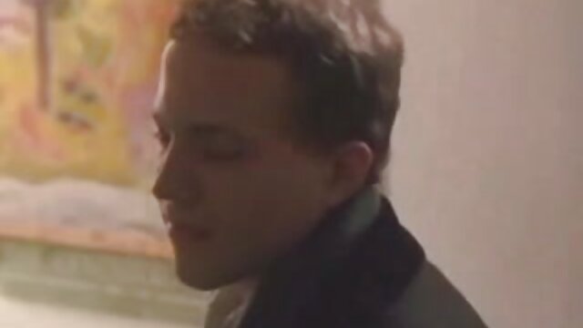 Najljubši :  Tri porno ličke se zabavajo pod tušem Video posnetki 