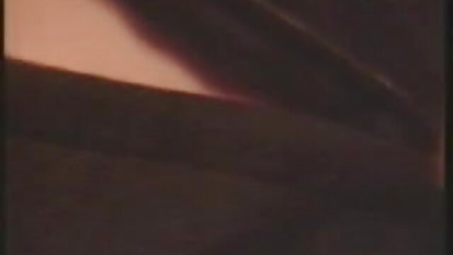 Najljubši :  Vitka srčka uživa v prepovedanem seksu s čednim očetom Video posnetki 